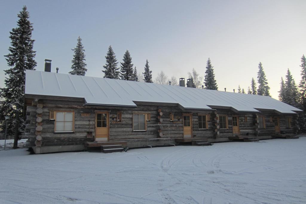 Lost Inn Cabins Akaslompolo Exterior photo