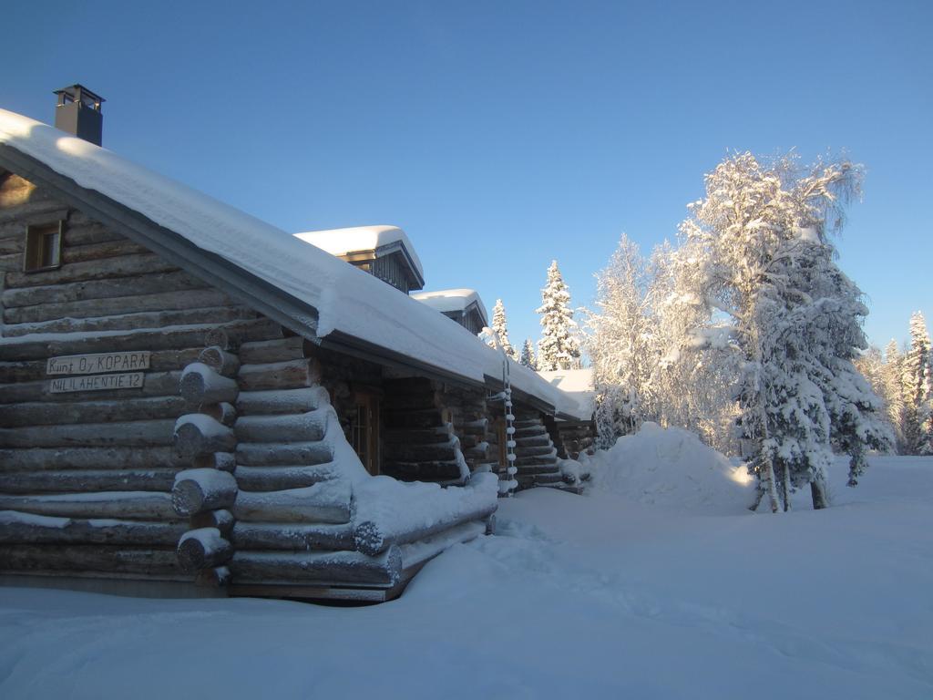 Lost Inn Cabins Akaslompolo Exterior photo